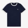 Ringer-T-Shirts mit Klebeband