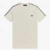 Ringer-T-Shirts mit Klebeband