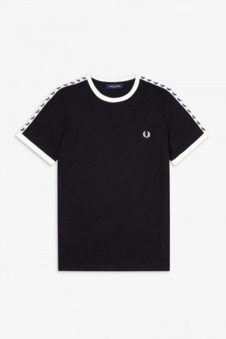 Ringer-T-Shirts mit Klebeband