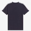 Ringer-T-Shirts mit Klebeband