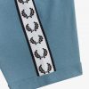 Ringer-T-Shirts mit Klebeband