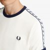 Ringer-T-Shirts mit Klebeband