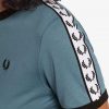 Ringer-T-Shirts mit Klebeband
