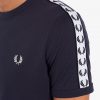 Ringer-T-Shirts mit Klebeband