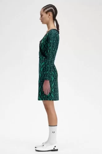 Schulterfreies Damenkleid mit Schlangenmuster