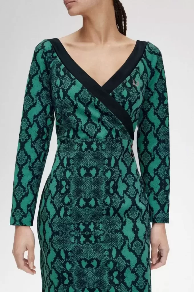 Schulterfreies Damenkleid mit Schlangenmuster
