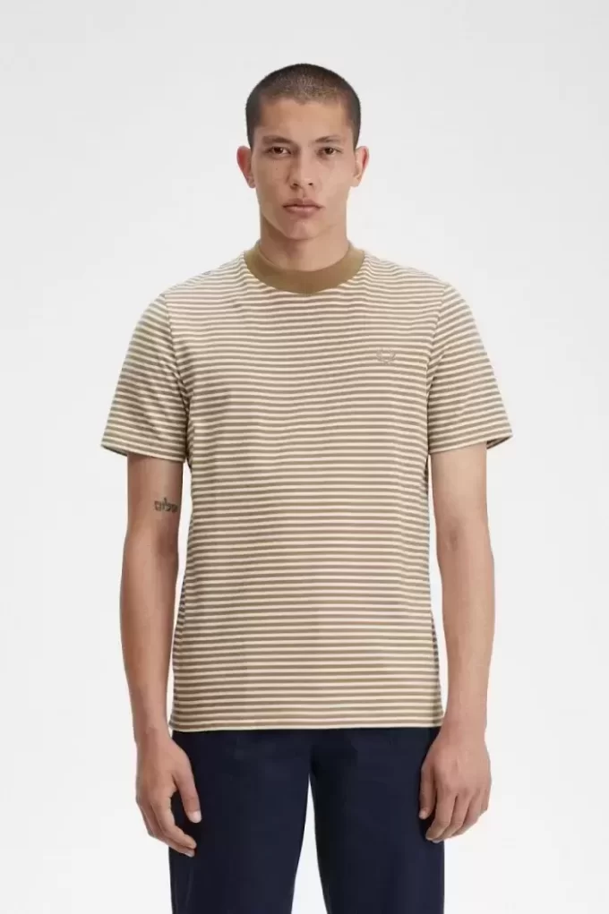 Schweres Herren-T-Shirt mit feinen Streifen