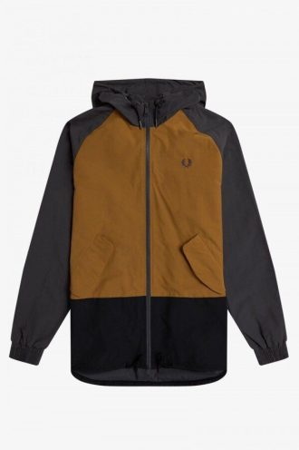 Segeljacken im Colourblock-Stil