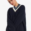 Strickpullover mit V-Ausschnitt und Streifen