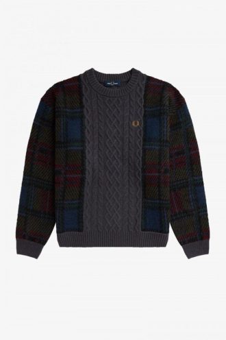 Strickpullover mit Zopfmuster und Tartan-Panel