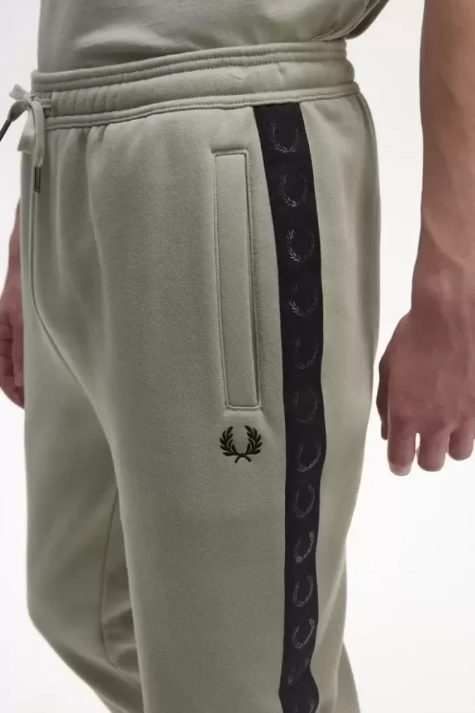 Sweathose mit geprägtem Band für Herren