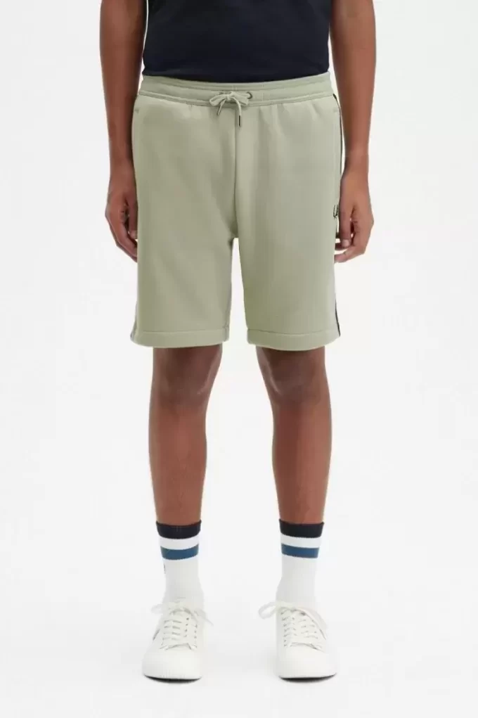 Sweatshorts mit geprägtem Band für Herren