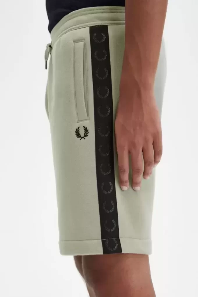 Sweatshorts mit geprägtem Band für Herren