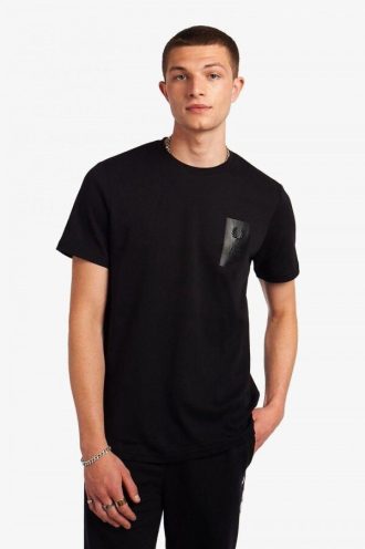 T-Shirts mit bedrucktem Brustpatch