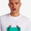 T-Shirts mit Lorbeerkranz-Print