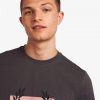 T-Shirts mit Lorbeerkranz-Print