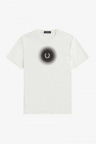 T-Shirts mit Ombre-Grafik